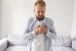 https://www.bigberkeywaterfilters.com/media/mageplaza/blog/post/r/e/resize_heartburn-causes-heartburn-symptoms-heartburn-5273873.jpg